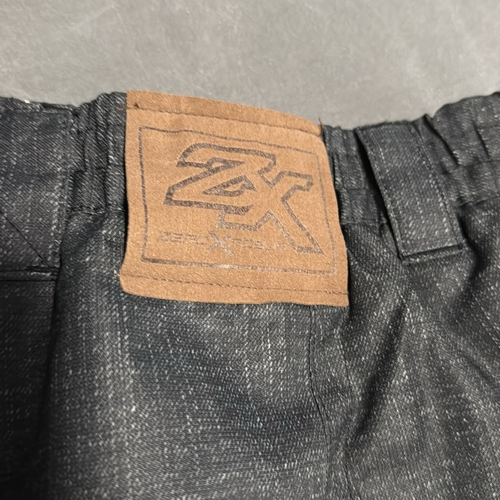 Boys 14/16 Snow Pants - Picture 3 of 4